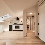 Agora