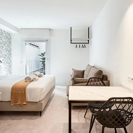 Agora Apartment *